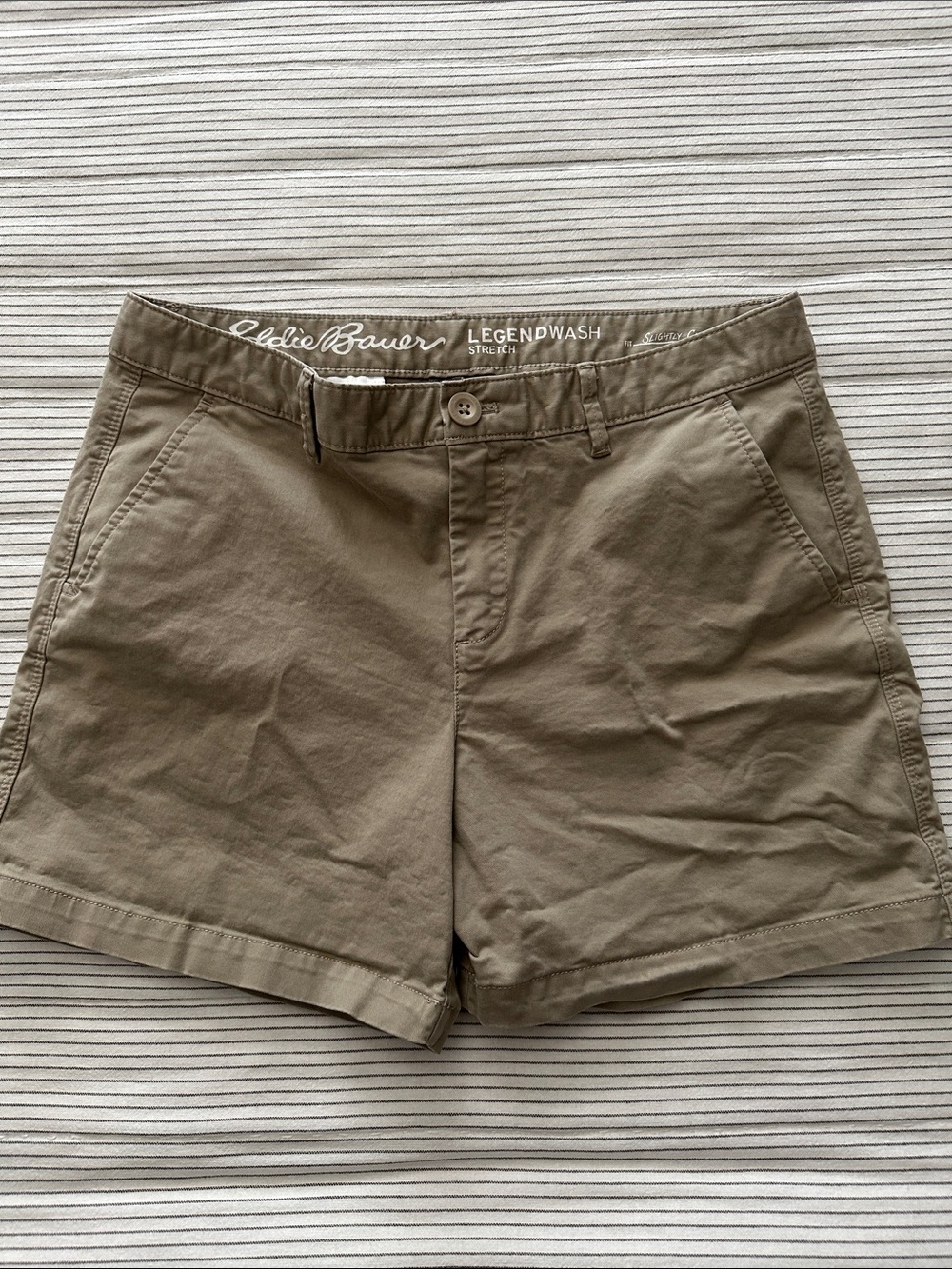 Eddie Bauer Khaki LegendWash Stretch Chino Shorts 5”